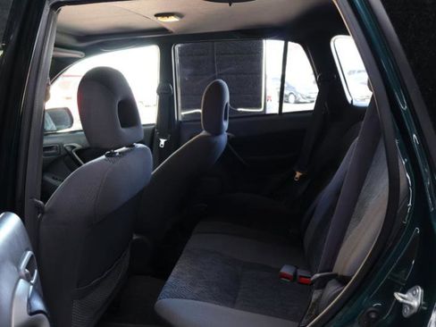 Used 2002 Toyota RAV4 2WD image 19