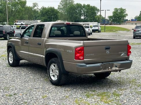 Used 2010 Dodge Dakota Big Horn w/ Premium Sound Group AWD/4WD image 4