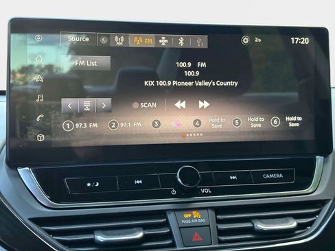 Used 2024 Nissan Altima 2.5 SR w/ SR Premium Package image 20