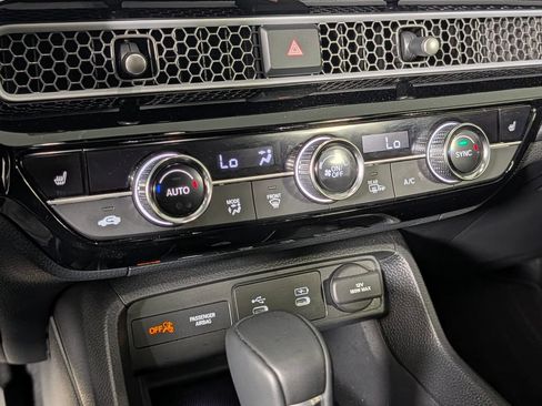 Used 2025 Honda Civic Sport Touring image 31
