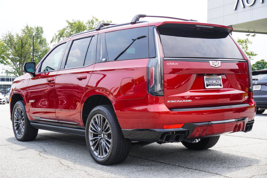 Used 2023 Cadillac Escalade V AWD/4WD image 33