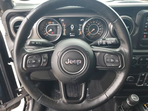 Used 2021 Jeep Wrangler Unlimited Sport AWD/4WD image 13