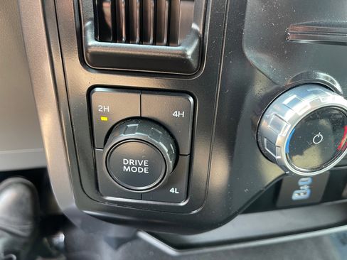 Used 2024 Ford F150 XLT image 30