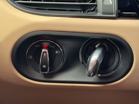 New 2026 Porsche Macan image 31