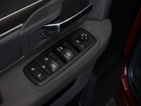 Used 2018 RAM 1500 Big Horn AWD/4WD image 19