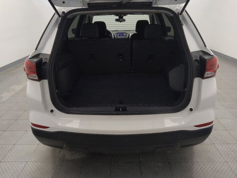 Used 2024 Chevrolet Equinox LS FWD image 29