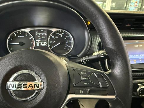 Used 2021 Nissan Kicks S image 13