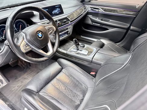 Used 2016 BMW 750i xDrive image 9