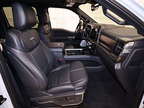 New 2026 Ford F450 Platinum w/ FX4 Off-Road Package image 16