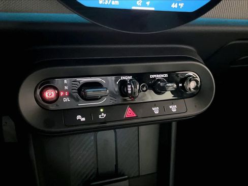 Certified 2025 MINI Cooper S image 34