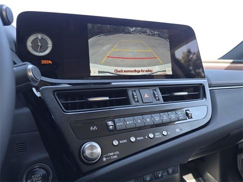 New 2025 Lexus ES 350 w/ Premium Package image 30