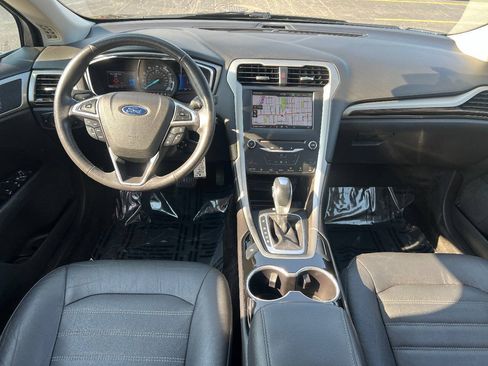 Used 2015 Ford Fusion SE w/ Equipment Group 202A FWD image 30