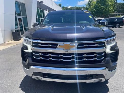 Used 2022 Chevrolet Silverado 1500 LTZ w/ LTZ Premium Package AWD/4WD image 5