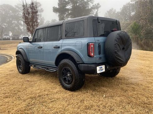 Used 2023 Ford Bronco Wildtrak image 6