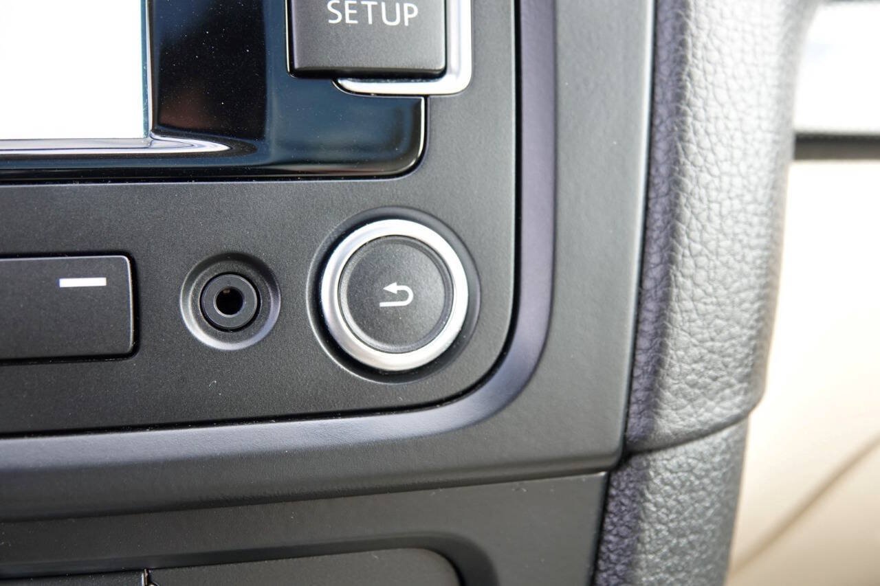 Used 2012 Volkswagen Jetta TDI FWD image 85