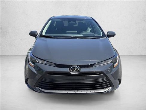 Used 2026 Toyota Corolla LE FWD image 2