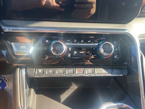 New 2025 GMC Sierra 2500 Denali Ultimate image 24