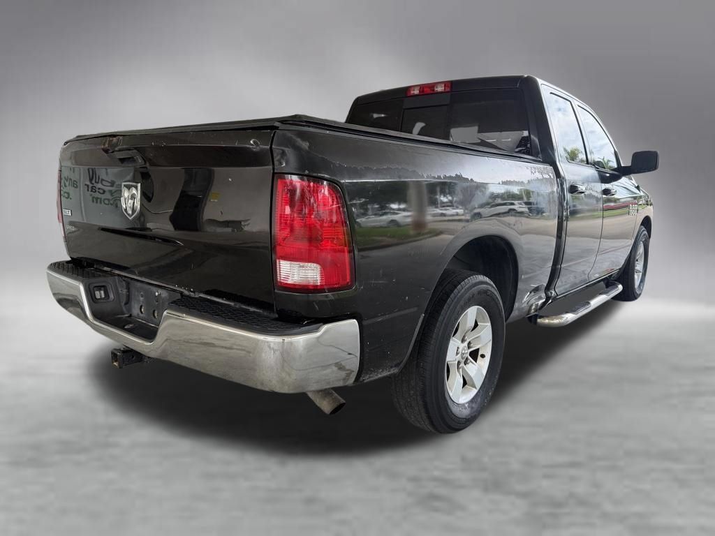 Used 2016 RAM 1500 Classic SLT RWD image 3