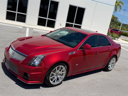 Used 2010 Cadillac CTS V RWD image 33
