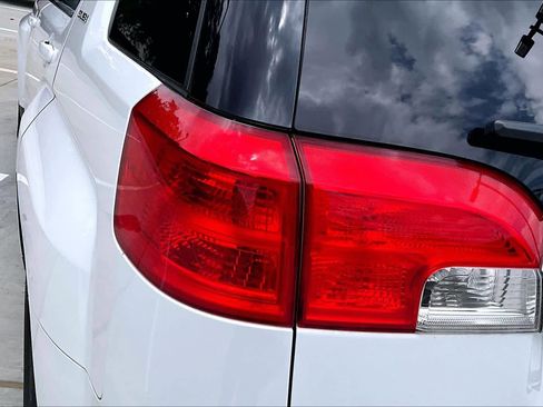 Used 2015 GMC Terrain SLE image 25