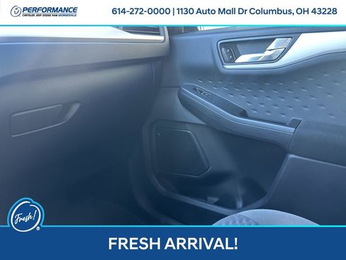 Used 2020 Ford Escape SE image 23