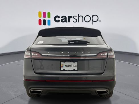 Used 2022 Lincoln Nautilus Reserve image 4