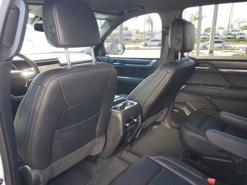 Used 2024 GMC Acadia Elevation image 20