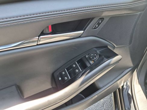 Used 2025 MAZDA MAZDA3 s FWD image 13