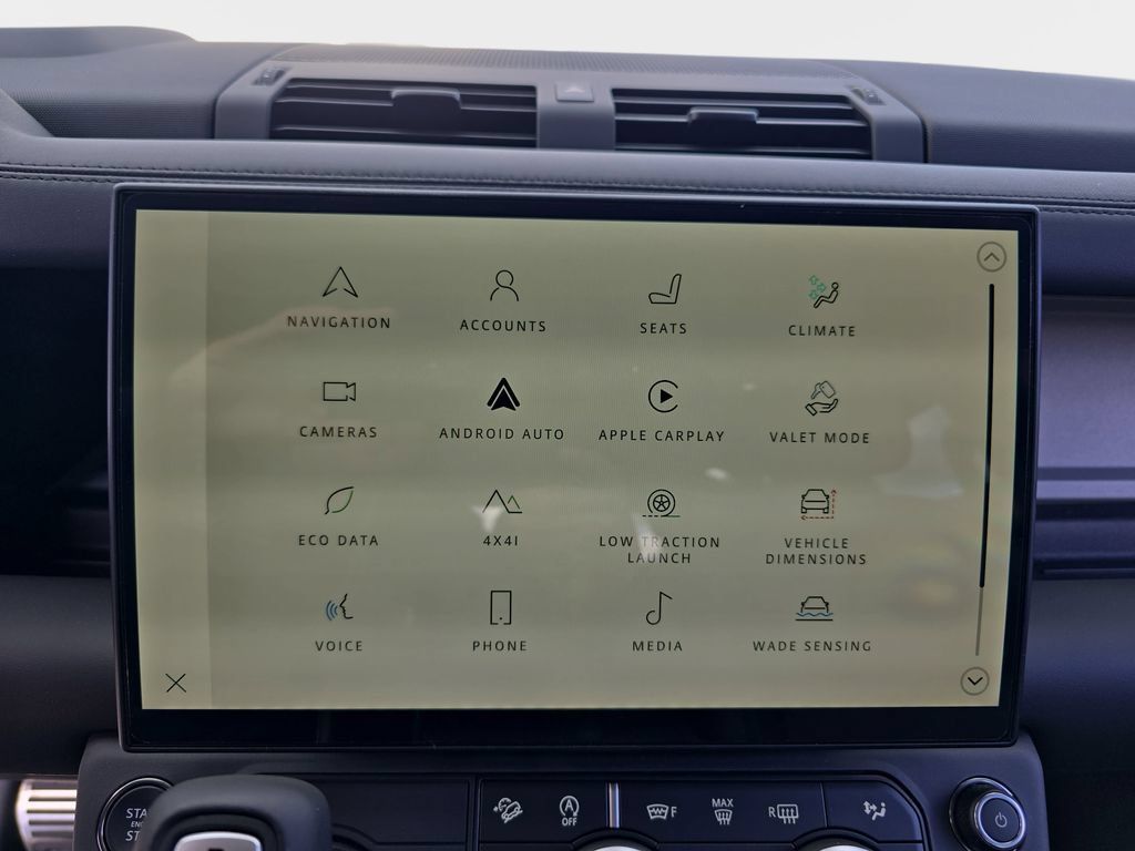 New 2026 Land Rover Defender 110 V8 AWD/4WD image 21