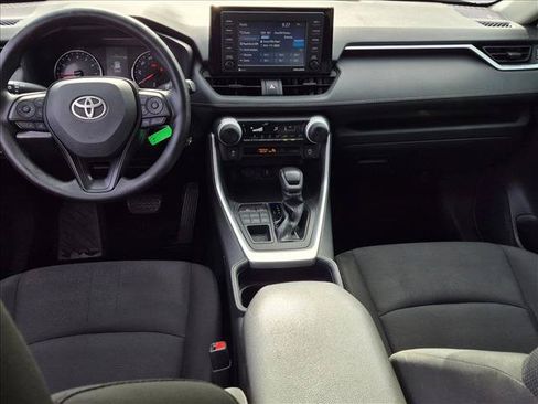 Used 2020 Toyota RAV4 LE AWD/4WD image 15