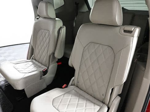 Used 2024 Volkswagen Atlas SEL Premium R-Line AWD/4WD image 15