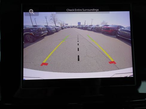 Used 2023 Jeep Grand Cherokee L Laredo image 27