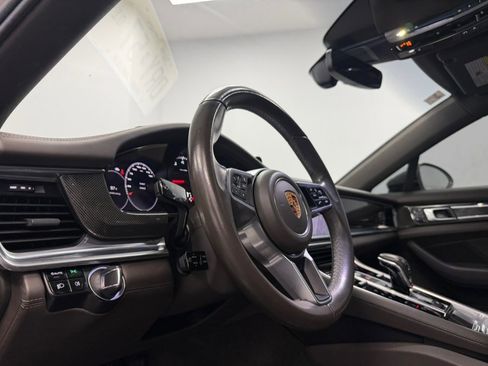 Used 2018 Porsche Panamera 4 w/ Premium Package Plus AWD/4WD image 53
