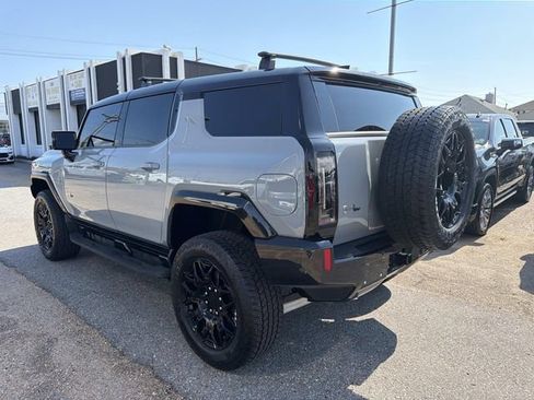 Used 2024 GMC Hummer EV 2X AWD/4WD image 9