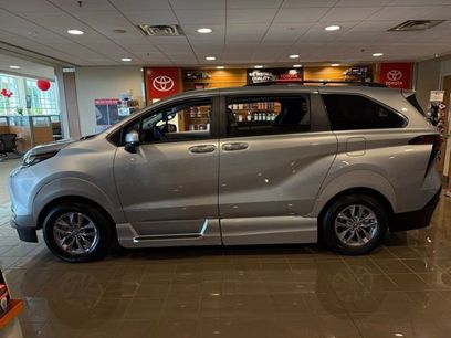 Used 2025 Toyota Sienna XLE