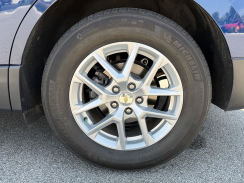 Used 2022 Chevrolet Equinox LS w/ LS Convenience Package FWD image 14