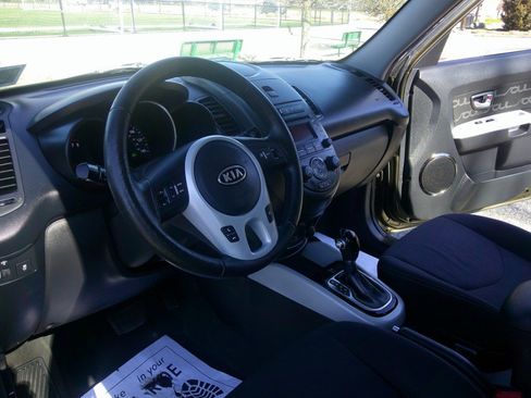 Used 2012 Kia Soul + image 57