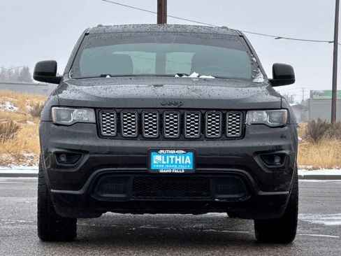 Used 2019 Jeep Grand Cherokee Altitude image 10