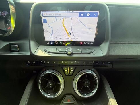 Used 2019 Chevrolet Camaro ZL1 RWD image 10
