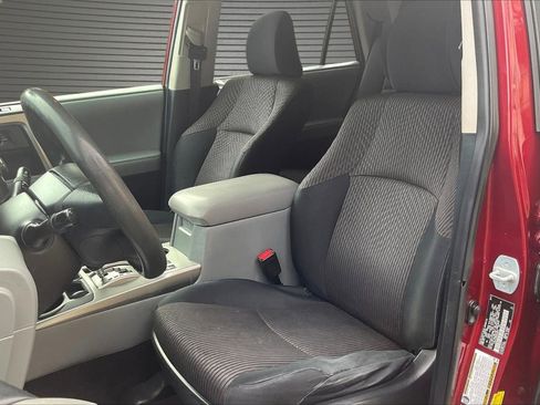 Used 2011 Toyota 4Runner SR5 w/ Convenience Pkg image 20