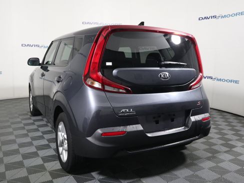 Used 2020 Kia Soul S image 9