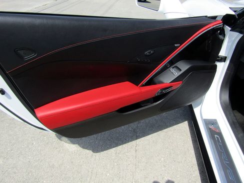 Used 2015 Chevrolet Corvette Stingray Convertible w/ 3LT Preferred Equipment Group RWD image 9