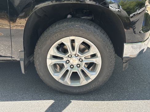 Certified 2023 Chevrolet Silverado 1500 LTZ AWD/4WD image 12