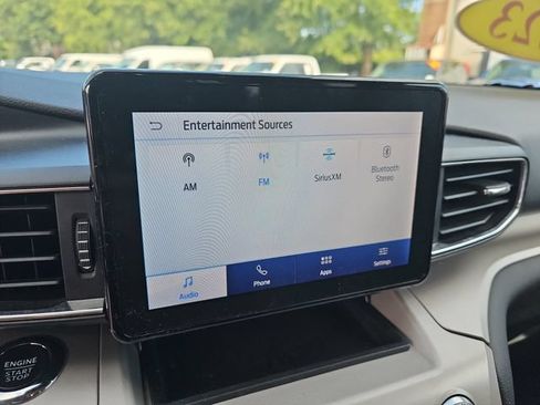 Used 2023 Ford Explorer XLT w/ Equipment Group 202A RWD image 25