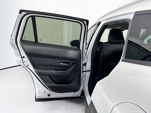 Used 2025 MAZDA CX-50 AWD 2.5 S w/ Premium Package image 26