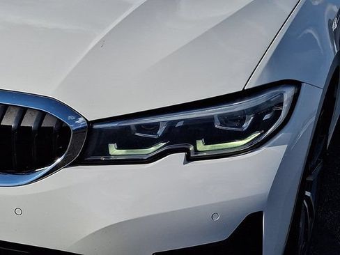 Used 2019 BMW 330i xDrive Sedan w/ Convenience Package AWD/4WD image 12