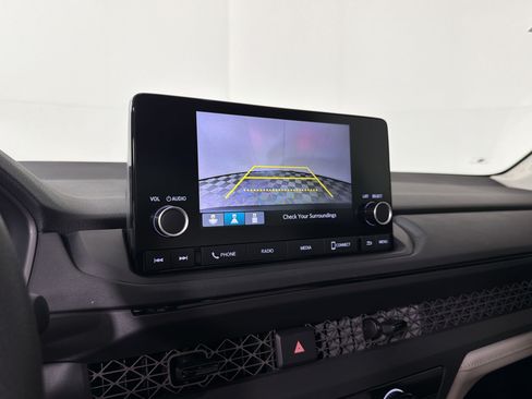 Used 2025 Honda Accord LX image 19