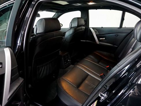Used 2007 BMW M5 RWD image 37