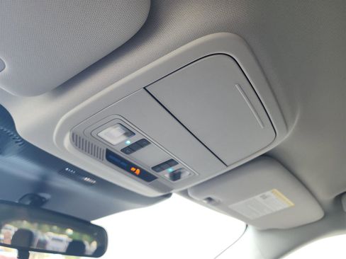 New 2025 Ford Explorer Active image 32