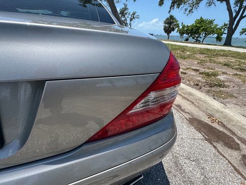 Used 2007 Mercedes-Benz SL 550 image 41